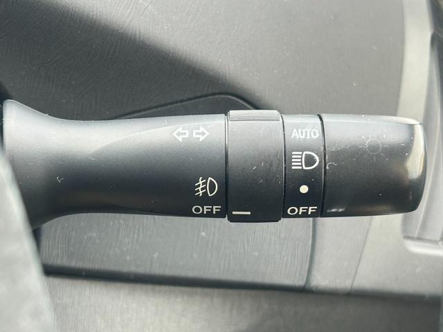 プリウス Gツーリングセレクション 純正8インチナビ バックモニター ハーフレザーシート ETC(17枚目)