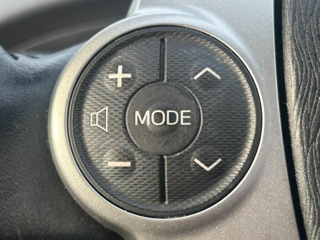 プリウス Gツーリングセレクション 純正8インチナビ バックモニター ハーフレザーシート ETC(18枚目)