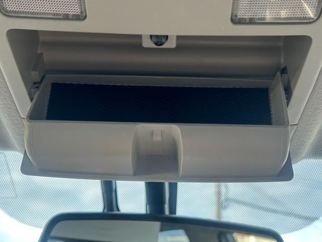 プリウス Gツーリングセレクション 純正8インチナビ バックモニター ハーフレザーシート ETC(30枚目)