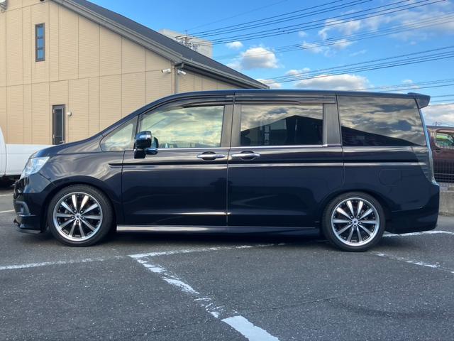 ステップワゴンスパーダ Z 社外ナビ 社外アルミホイール 車高調(4枚目)