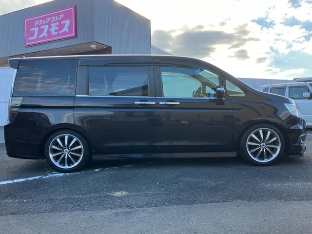 ステップワゴンスパーダ Z 社外ナビ 社外アルミホイール 車高調(5枚目)