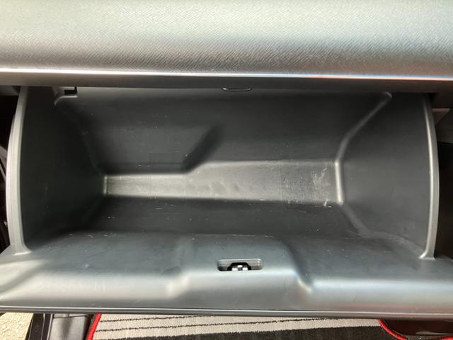 ステップワゴンスパーダ Z 社外ナビ 社外アルミホイール 車高調(31枚目)