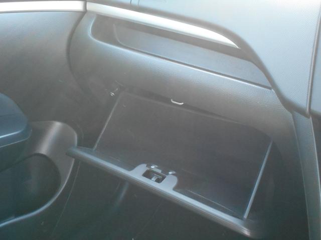 スイフト XL ナビ/バックカメラ/ETC/ドライブレコーダー/車高調(減衰調整付)/柿本(改)マフラー/パワーチャンバー/ディスチャージヘッドランプ/フォグランプ/オートエアコン/純正エアロ/16インチホイール(38枚目)