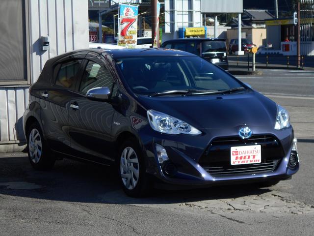 アクア Ｓ　車検２年／ナビ／禁煙車／前後ドライブレコーダー／ＥＴＣ／ＬＥＤヘッドランプ／オートライト／オートエアコン／スマートキー×２／チルトハンドル／シートリフター／ヘッドライトレベライザー／スモークドガラス（6枚目）