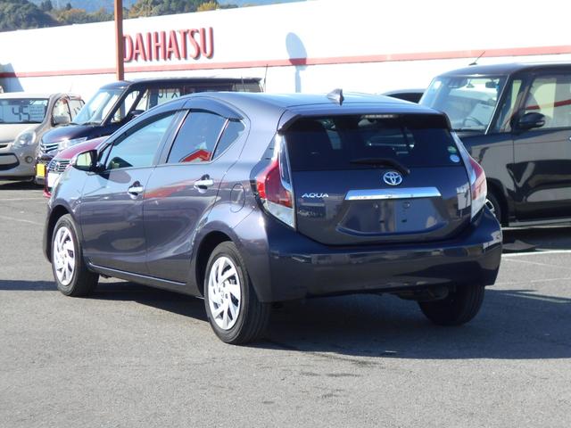 アクア Ｓ　車検２年／ナビ／禁煙車／前後ドライブレコーダー／ＥＴＣ／ＬＥＤヘッドランプ／オートライト／オートエアコン／スマートキー×２／チルトハンドル／シートリフター／ヘッドライトレベライザー／スモークドガラス（9枚目）