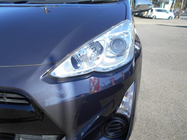 アクア Ｓ　車検２年／ナビ／禁煙車／前後ドライブレコーダー／ＥＴＣ／ＬＥＤヘッドランプ／オートライト／オートエアコン／スマートキー×２／チルトハンドル／シートリフター／ヘッドライトレベライザー／スモークドガラス（14枚目）