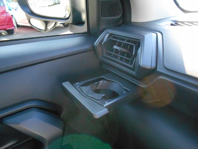 ロッキー Ｌ　登録済未使用車／バックカメラ／ステアリングリモコン／純正オプションシートカバー／フルＬＥＤヘッドランプ／衝突回避支援ブレーキ機能／車線逸脱警報機能／前後ブレーキ誤発進抑制機能／コーナーセンサー（35枚目）