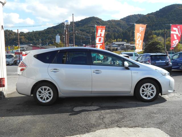 プリウスアルファ S ワンオーナー/禁煙車/ナビ/バックカメラ/ビルトインETC/スマートキー/ステアリングリモコン/オートライト/オートエアコン/LEDフォグランプ/ドライブモードセレクト/チルトハンドル/シートリフター(4枚目)