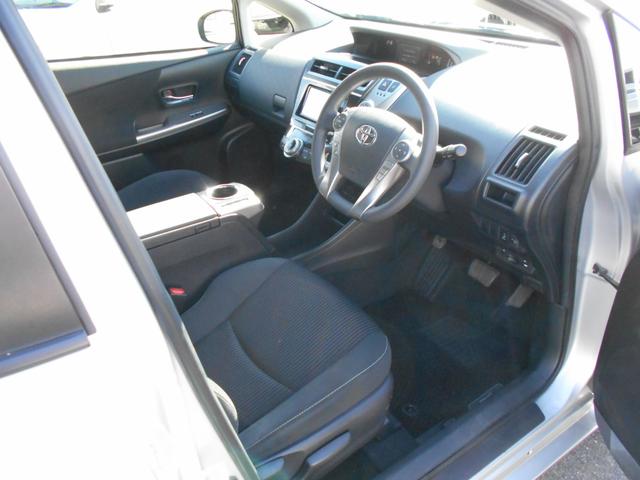 プリウスアルファ S ワンオーナー/禁煙車/ナビ/バックカメラ/ビルトインETC/スマートキー/ステアリングリモコン/オートライト/オートエアコン/LEDフォグランプ/ドライブモードセレクト/チルトハンドル/シートリフター(16枚目)