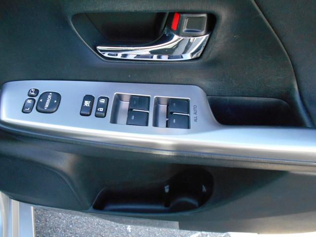 プリウスアルファ S ワンオーナー/禁煙車/ナビ/バックカメラ/ビルトインETC/スマートキー/ステアリングリモコン/オートライト/オートエアコン/LEDフォグランプ/ドライブモードセレクト/チルトハンドル/シートリフター(20枚目)