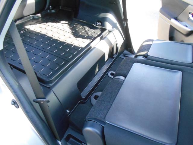 プリウスアルファ S ワンオーナー/禁煙車/ナビ/バックカメラ/ビルトインETC/スマートキー/ステアリングリモコン/オートライト/オートエアコン/LEDフォグランプ/ドライブモードセレクト/チルトハンドル/シートリフター(23枚目)