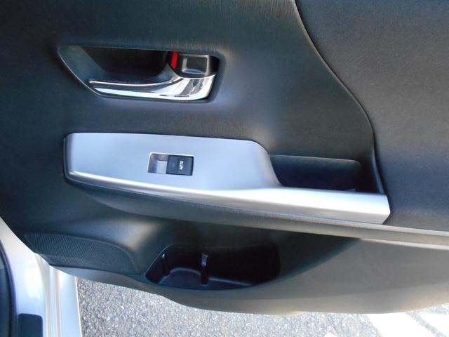 プリウスアルファ S ワンオーナー/禁煙車/ナビ/バックカメラ/ビルトインETC/スマートキー/ステアリングリモコン/オートライト/オートエアコン/LEDフォグランプ/ドライブモードセレクト/チルトハンドル/シートリフター(26枚目)