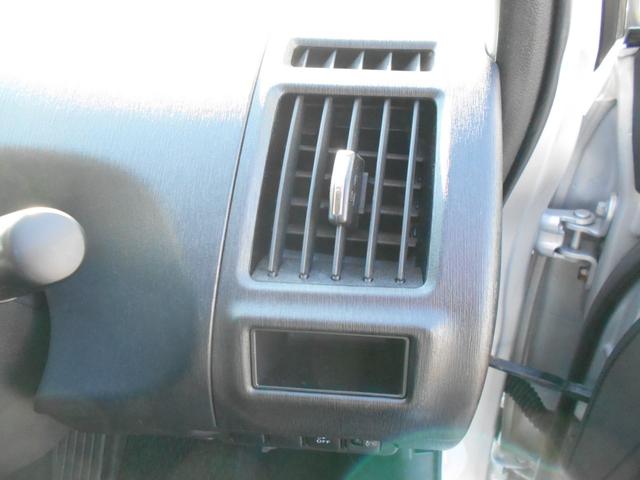 プリウスアルファ S ワンオーナー/禁煙車/ナビ/バックカメラ/ビルトインETC/スマートキー/ステアリングリモコン/オートライト/オートエアコン/LEDフォグランプ/ドライブモードセレクト/チルトハンドル/シートリフター(27枚目)