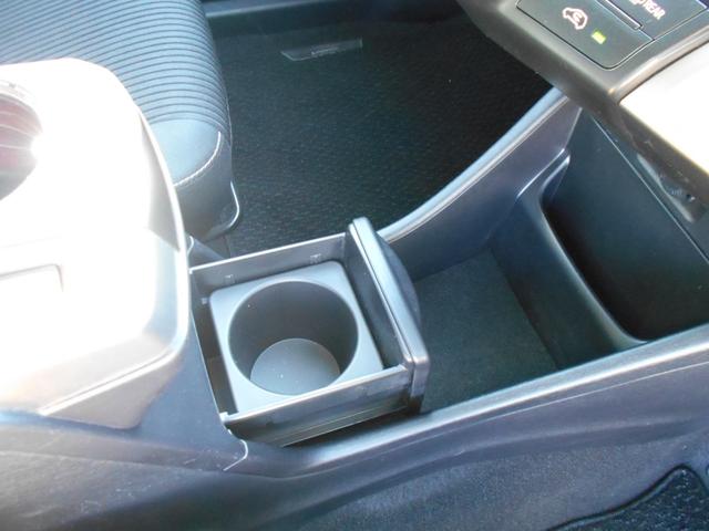 プリウスアルファ S ワンオーナー/禁煙車/ナビ/バックカメラ/ビルトインETC/スマートキー/ステアリングリモコン/オートライト/オートエアコン/LEDフォグランプ/ドライブモードセレクト/チルトハンドル/シートリフター(38枚目)