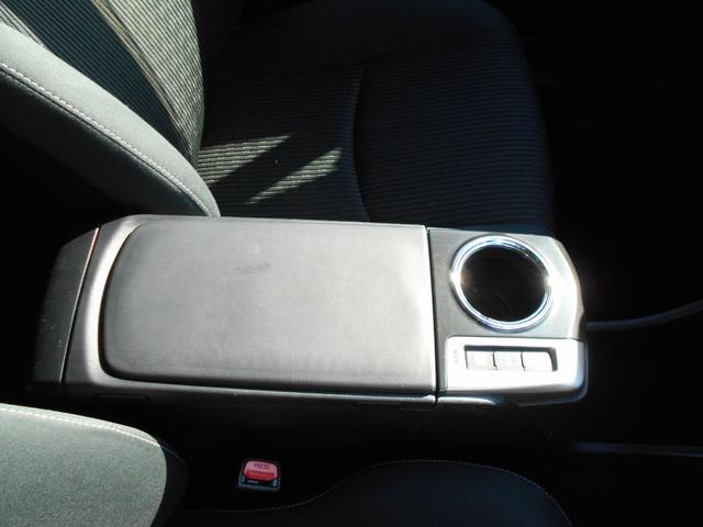 プリウスアルファ S ワンオーナー/禁煙車/ナビ/バックカメラ/ビルトインETC/スマートキー/ステアリングリモコン/オートライト/オートエアコン/LEDフォグランプ/ドライブモードセレクト/チルトハンドル/シートリフター(39枚目)