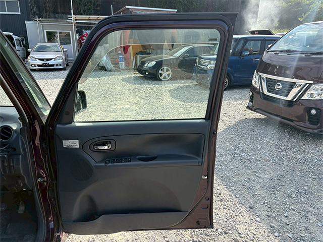 タント カスタムＬ　運転席エアバック　インテリキー　盗難防止装置　パワーウインドウ　ＡＢＳ付き　パワーステアリング　キーレスエントリー　衝突安全ボディ　ベンチシート　エアコンＯＫ　助手席エアバッグ（32枚目）