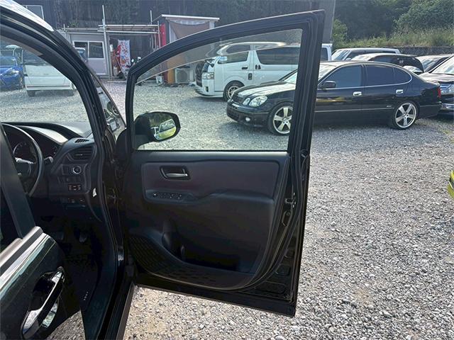 当店は、車が必要なのに様々な理由からオートローンの審査に通らず、購入できない方を応援しています。お気軽に仮審査をお申し込みください。