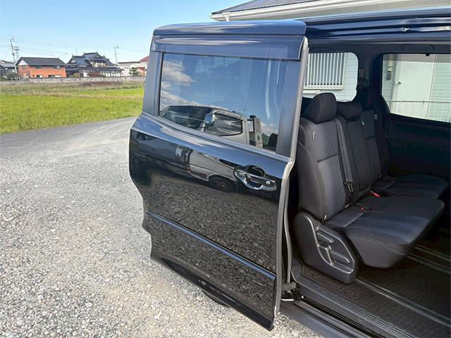 当店は、車が必要なのに様々な理由からオートローンの審査に通らず、購入できない方を応援しています。お気軽に仮審査をお申し込みください。