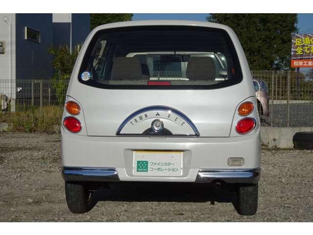 ミニカ タウンビーＧ　キーレス　エアコン　パワステ　パワーウインド　運転席助手席エアバック（3枚目）