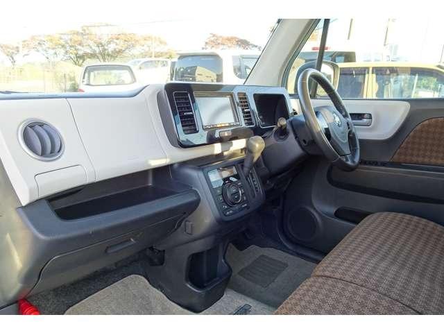 モコ X スマートキー ナビ フルセグTV バックカメラ スマートキー プッシュスタート セキュリティー アイドリングストップ ベンチシート 純正アルミホイール(12枚目)