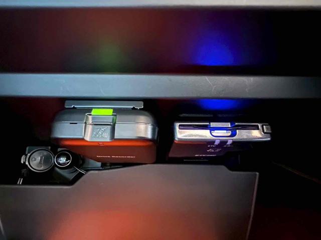 ＢＲＺ Ｓ　ＡＬＰＩＮＥナビ　バックカメラ　フルセグＴＶ　Ｂｌｕｅｔｏｏｔｈ　ＣＤ　ＤＶＤ　ドライブレコーダー　ＥＴＣ　シートヒーター　純正１８インチアルミ　ＬＥＤヘッドライト　オートライト　ハーフレザー　禁煙（23枚目）