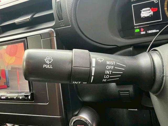 ＢＲＺ Ｓ　ＡＬＰＩＮＥナビ　バックカメラ　フルセグＴＶ　Ｂｌｕｅｔｏｏｔｈ　ＣＤ　ＤＶＤ　ドライブレコーダー　ＥＴＣ　シートヒーター　純正１８インチアルミ　ＬＥＤヘッドライト　オートライト　ハーフレザー　禁煙（25枚目）