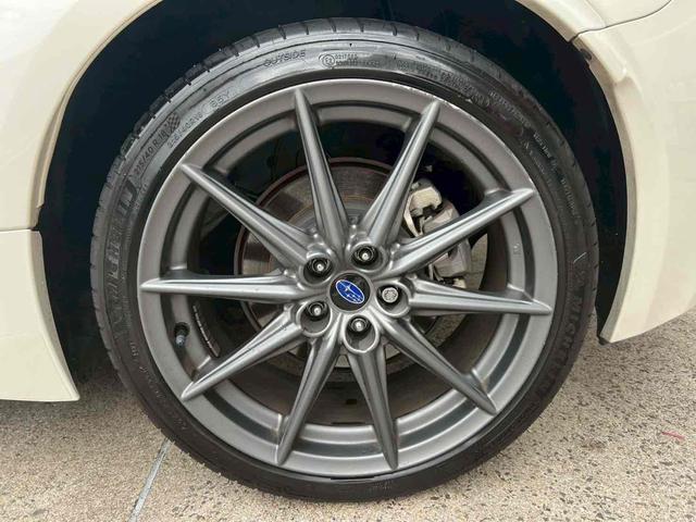 ＢＲＺ Ｓ　ＡＬＰＩＮＥナビ　バックカメラ　フルセグＴＶ　Ｂｌｕｅｔｏｏｔｈ　ＣＤ　ＤＶＤ　ドライブレコーダー　ＥＴＣ　シートヒーター　純正１８インチアルミ　ＬＥＤヘッドライト　オートライト　ハーフレザー　禁煙（31枚目）