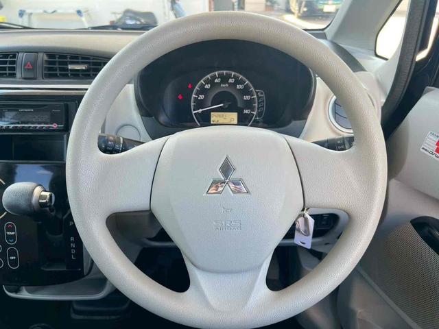 eKワゴン M キーレスエントリー アイドリングストップ 電動格納ミラー シートヒーター ベンチシート CVT ABS CD 衝突安全ボディ エアコン パワーステアリング パワーウィンドウ 運転席エアバッグ(5枚目)