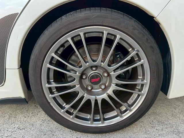 インプレッサ WRX STI Aライン プレミアムPkg(タンカラーSTIロゴ革バケットシート/パワーシート/シートヒーター/タンカラーブラックコンビステアリング/BBS製ブラックハイラスター塗装18インチアルミホイール)ブラックキャリパー(19枚目)