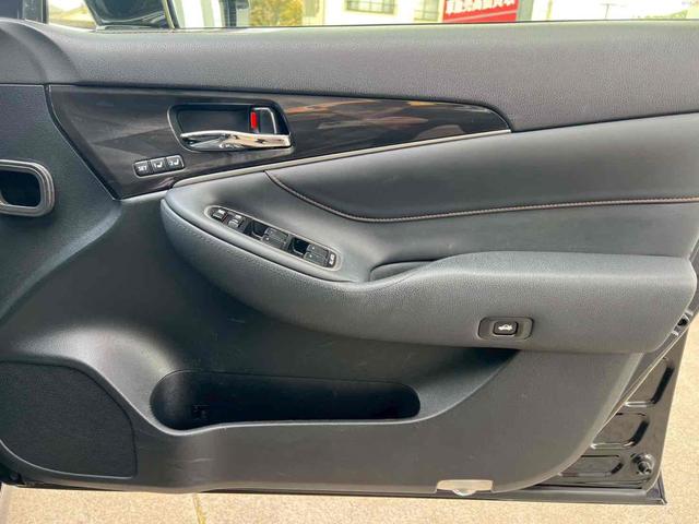 クラウンハイブリッド アスリートG ハイブリッドバッテリー交換済み 純正メーカーナビ フルセグTV 禁煙 バックカメラ クルーズコントロール シートヒーター ETC パワーシート CD.DVD 純正18インチアルミホイール オートライト(34枚目)