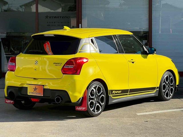 スイフトスポーツ ベースグレード　柿本改シングルマフラー／クスコ車高調／ＭＦＦマッドフラップ／ネオプロトペダル／セーフティサポート／全方位モニター用カメラパッケージ／純正８インチナビ／コムテックミラー型ドライブレコーダー／禁煙（2枚目）