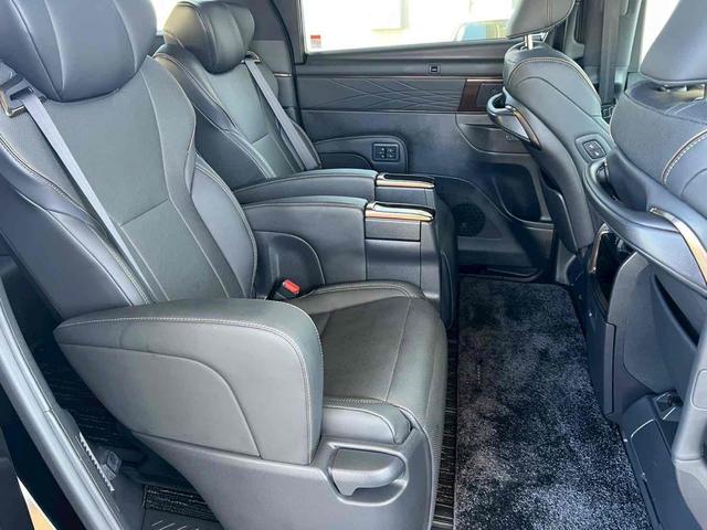 アルファード Z モデリスタエアロ/左右独立ムーンルーフ/パワーサンシェード/デジタルインナーミラー/14インチディスプレイオーディオプラス/13.2型有機EL後席フリップダウンモニター/ドライブレコーダー/禁煙(8枚目)