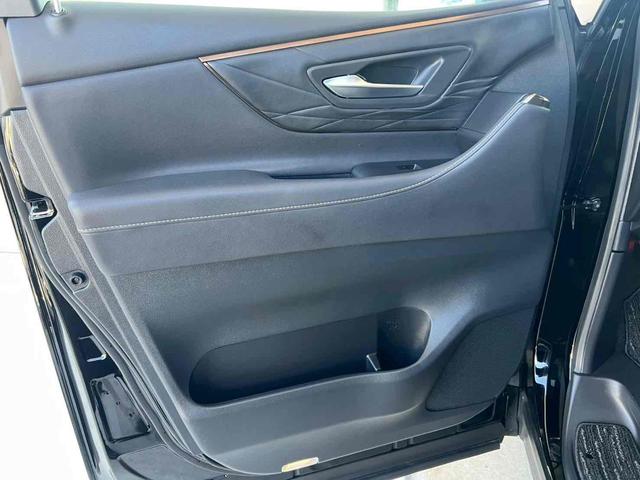 アルファード Z モデリスタエアロ/左右独立ムーンルーフ/パワーサンシェード/デジタルインナーミラー/14インチディスプレイオーディオプラス/13.2型有機EL後席フリップダウンモニター/ドライブレコーダー/禁煙(34枚目)