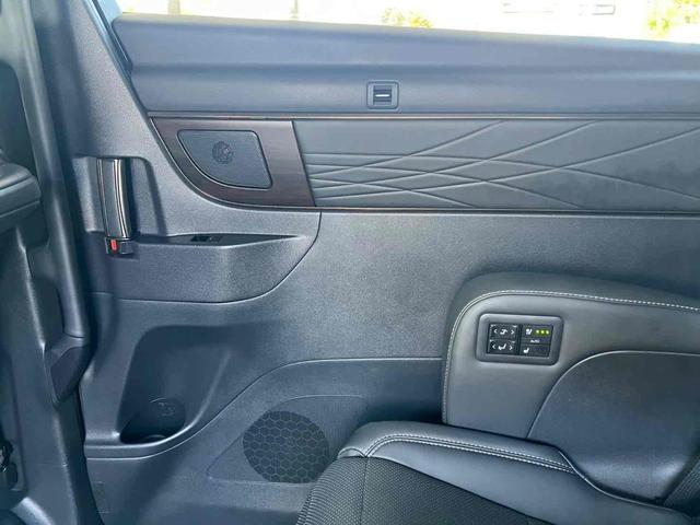 アルファード Z モデリスタエアロ/左右独立ムーンルーフ/パワーサンシェード/デジタルインナーミラー/14インチディスプレイオーディオプラス/13.2型有機EL後席フリップダウンモニター/ドライブレコーダー/禁煙(36枚目)