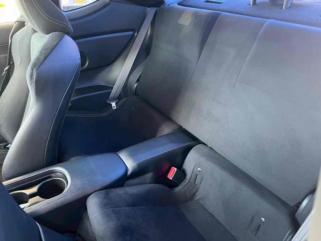 86 GT 純正ナビ/フルセグTV/Bluetooth/バックカメラ/オートライト/マニュアル/オートエアコン/プッシュスタート/ETC/純正アルミ/クルーズコントロール/ステアリングスイッチ/フォグ/禁煙車(25枚目)