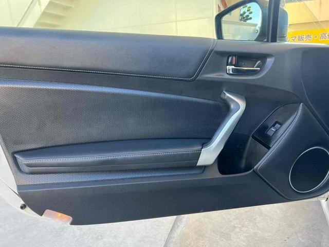 86 GT 純正ナビ/フルセグTV/Bluetooth/バックカメラ/オートライト/マニュアル/オートエアコン/プッシュスタート/ETC/純正アルミ/クルーズコントロール/ステアリングスイッチ/フォグ/禁煙車(27枚目)