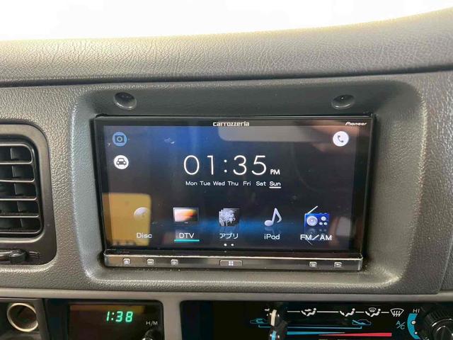 ランドクルーザープラド SXワイドリミテッド ディーゼルターボ/クラシックスタイル/サンドベージュツートンカラー/ホワイトルーフ/全塗装済/メッキグリル/背面タイヤ/ホワイトレター/ブラックレザーシートカバー/ディスプレイオーディオ/フルセグTV(20枚目)