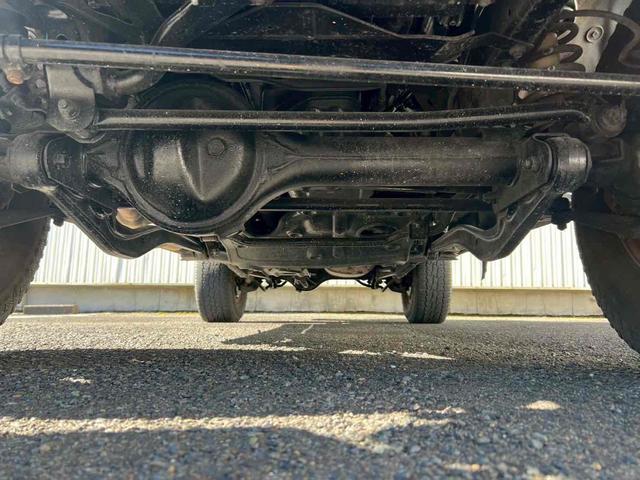 ランドクルーザープラド SXワイドリミテッド ディーゼルターボ/クラシックスタイル/サンドベージュツートンカラー/ホワイトルーフ/全塗装済/メッキグリル/背面タイヤ/ホワイトレター/ブラックレザーシートカバー/ディスプレイオーディオ/フルセグTV(36枚目)