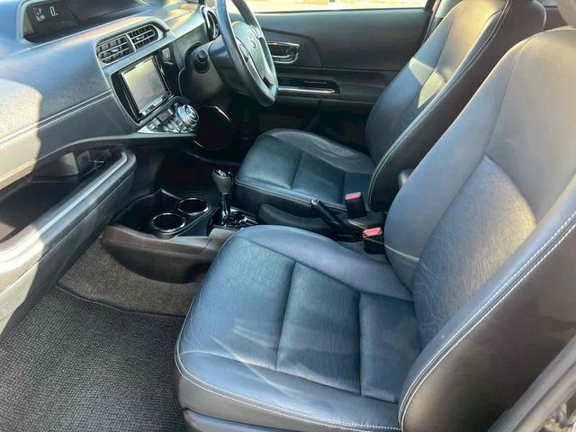 アクア Gブラックソフトレザーセレクション ETC バックカメラ ナビ TV アルミホイール オートライト ヘッドライトウォッシャー スマートキー 電動格納ミラー シートヒーター CVT 盗難防止システム 衝突安全ボディ ABS ESC(7枚目)