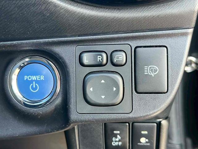 アクア Gブラックソフトレザーセレクション ETC バックカメラ ナビ TV アルミホイール オートライト ヘッドライトウォッシャー スマートキー 電動格納ミラー シートヒーター CVT 盗難防止システム 衝突安全ボディ ABS ESC(18枚目)