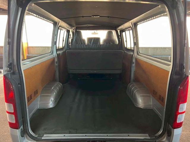 ハイエースバン ロングDX 両側スライドドア AT エアコン パワーウィンドウ 運転席エアバッグ パワーステアリング エアバッグ ラジオ フェンダーミラー(9枚目)