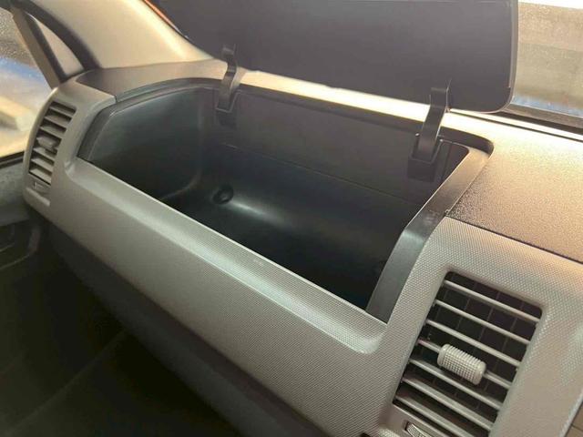 ハイエースバン ロングDX 両側スライドドア AT エアコン パワーウィンドウ 運転席エアバッグ パワーステアリング エアバッグ ラジオ フェンダーミラー(14枚目)