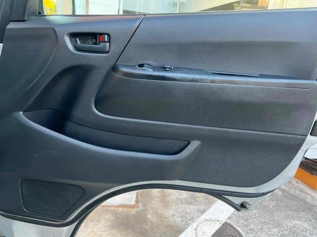 ハイエースバン ロングDX 両側スライドドア AT エアコン パワーウィンドウ 運転席エアバッグ パワーステアリング エアバッグ ラジオ フェンダーミラー(22枚目)
