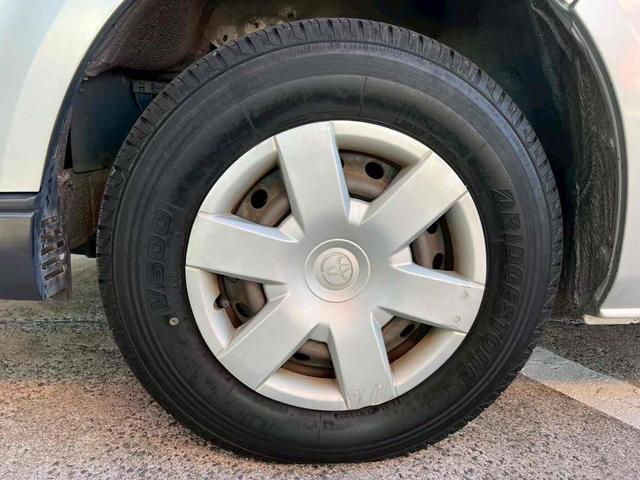 ハイエースバン ロングDX 両側スライドドア AT エアコン パワーウィンドウ 運転席エアバッグ パワーステアリング エアバッグ ラジオ フェンダーミラー(25枚目)