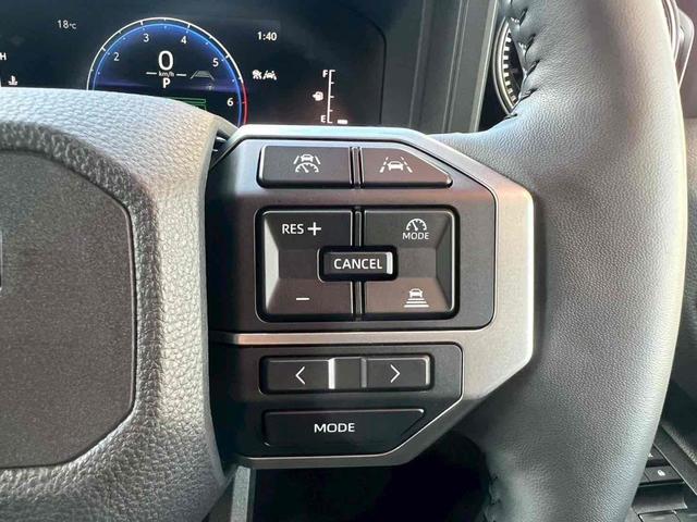 ランドクルーザー２５０ ＶＸ　１２．３インチディスプレイオーディオ／パノラミックビュー／サンルーフ／ルーフレール／デジタルインナーミラー／ブラインドスポットモニター／ブラック革シート／ベンチレーション／パワーバックドア／禁煙（20枚目）