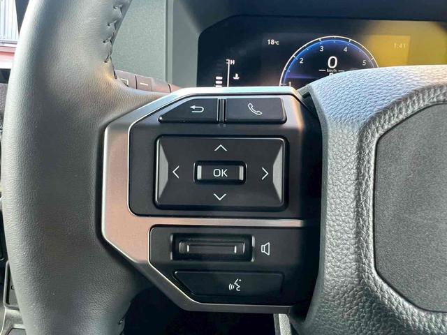 ランドクルーザー２５０ ＶＸ　１２．３インチディスプレイオーディオ／パノラミックビュー／サンルーフ／ルーフレール／デジタルインナーミラー／ブラインドスポットモニター／ブラック革シート／ベンチレーション／パワーバックドア／禁煙（24枚目）