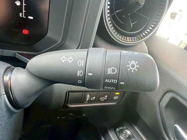 ランドクルーザー２５０ ＶＸ　１２．３インチディスプレイオーディオ／パノラミックビュー／サンルーフ／ルーフレール／デジタルインナーミラー／ブラインドスポットモニター／ブラック革シート／ベンチレーション／パワーバックドア／禁煙（26枚目）