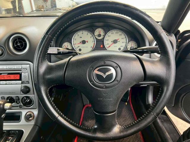 ロードスター SP オープンカー/ハードトップ/BOSEサウンド/社外AW/スポーツカー/ETC/AT/キーレスエントリー/衝突安全ボディ/ABS/CD/MD/カセット/エアコン/パワーステアリング パワーウィンドウ(9枚目)