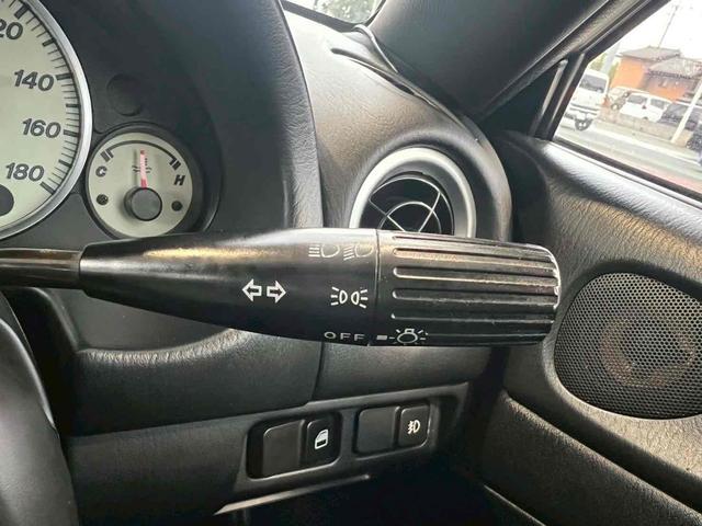 ロードスター SP オープンカー/ハードトップ/BOSEサウンド/社外AW/スポーツカー/ETC/AT/キーレスエントリー/衝突安全ボディ/ABS/CD/MD/カセット/エアコン/パワーステアリング パワーウィンドウ(14枚目)