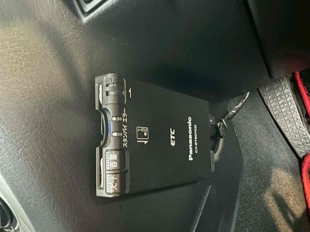 ロードスター SP オープンカー/ハードトップ/BOSEサウンド/社外AW/スポーツカー/ETC/AT/キーレスエントリー/衝突安全ボディ/ABS/CD/MD/カセット/エアコン/パワーステアリング パワーウィンドウ(16枚目)